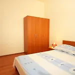 With Parking Space Cove Saplunara, Mljet - 4923 Appartement *